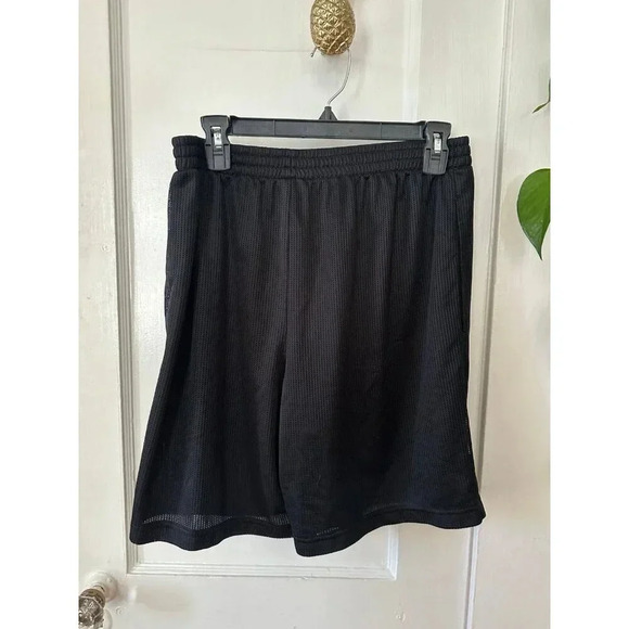 Starters Men’s size medium black basketball shorts - Picture 5 of 6